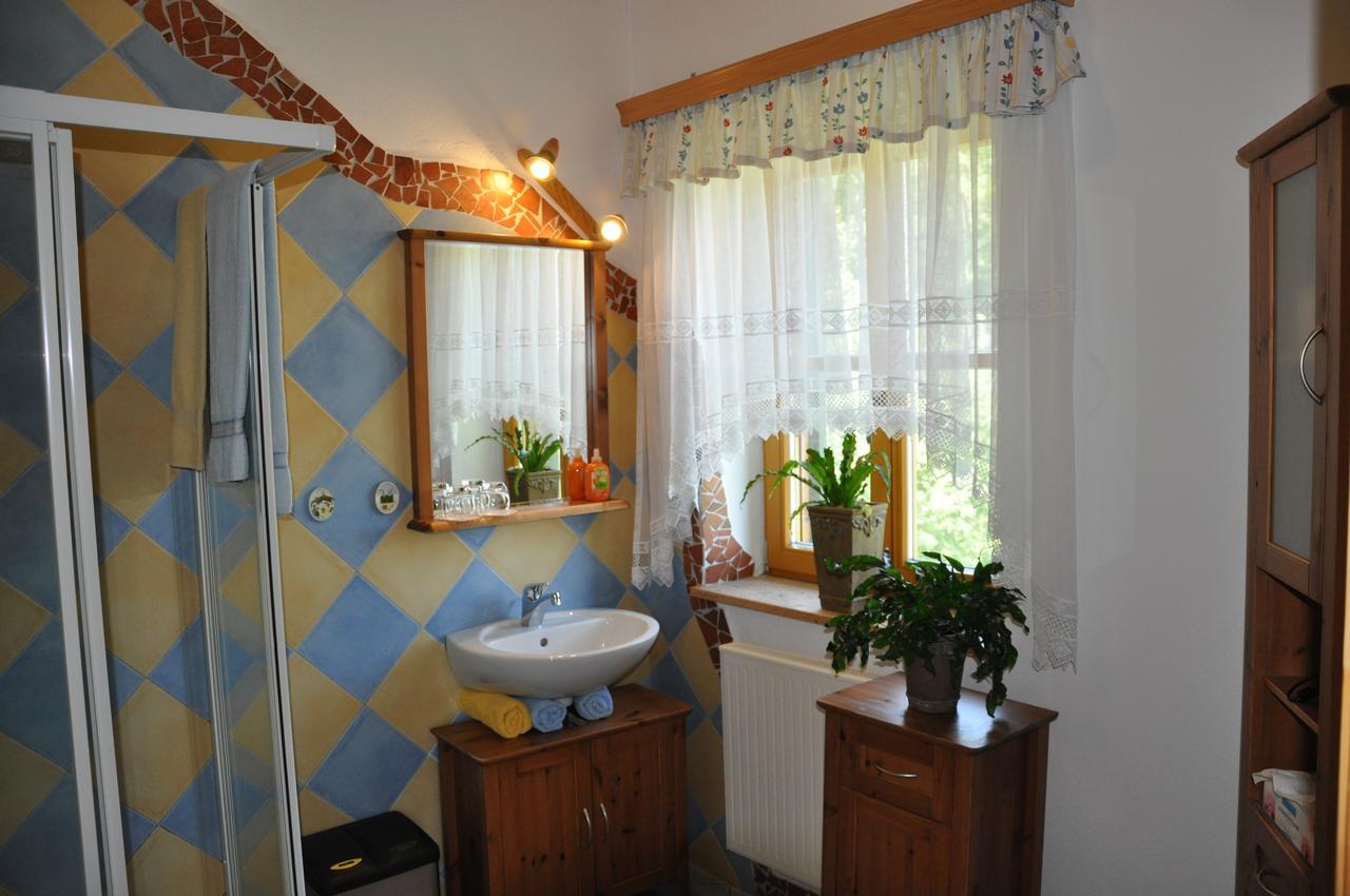 Bed and Breakfast Gmiatliche Stubm Лойперсдорф-бай-Фюрстенфельд Экстерьер фото