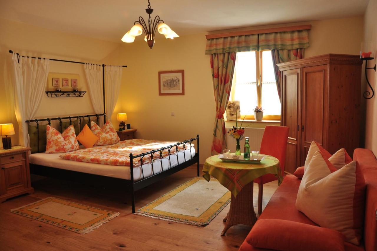 Bed and Breakfast Gmiatliche Stubm Лойперсдорф-бай-Фюрстенфельд Экстерьер фото